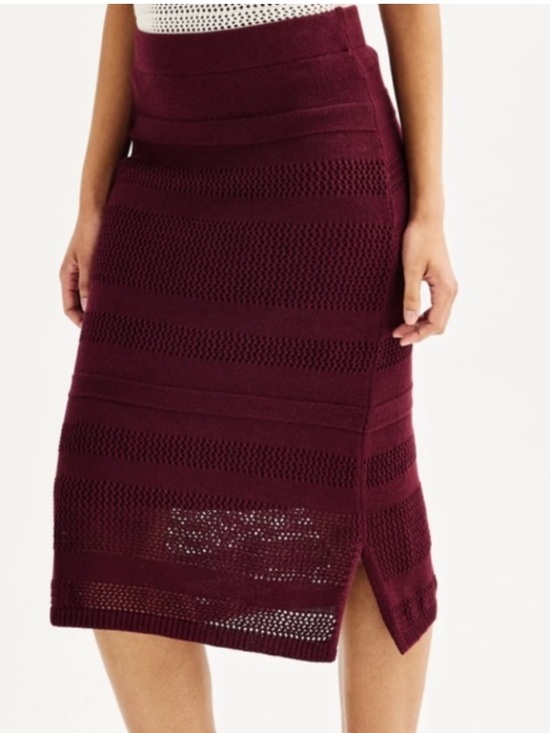 Nine West Dresses & Skirts - Nine West Women's Open Knit Midi Skirt Lined in Burgundy Cotton Blend Size S